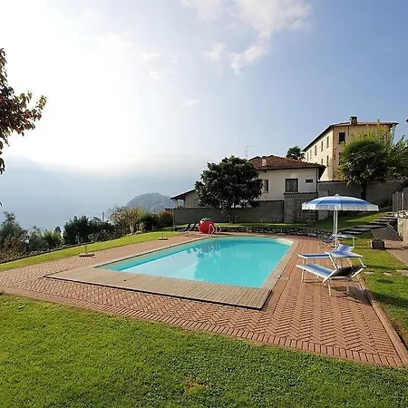 Sleeps 5 Pool Wifi * Mezzegra